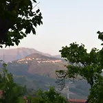 Alojamento de Acomodação e Pequeno-almoço La Vecchia Taverna 3*