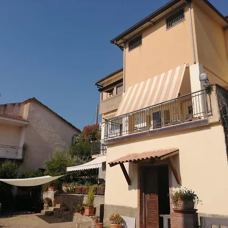 ベッド・アンド・ブレックファスト La Vecchia Taverna Prignano Cilento
