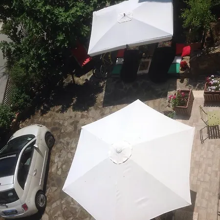 La Vecchia Taverna 住宿加早餐酒店 Prignano Cilento