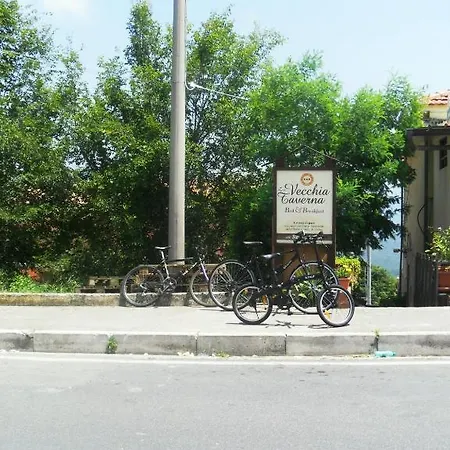 ベッド・アンド・ブレックファスト La Vecchia Taverna 3*