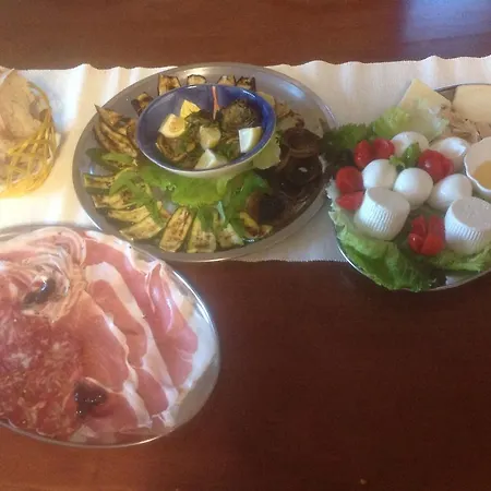 La Vecchia Taverna 住宿加早餐酒店 Prignano Cilento
