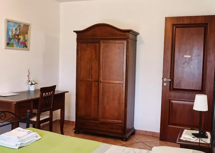 La Vecchia Taverna Bed & Breakfast 3*