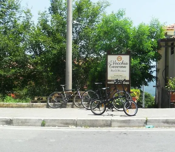 Bed & Breakfast La Vecchia Taverna 3*